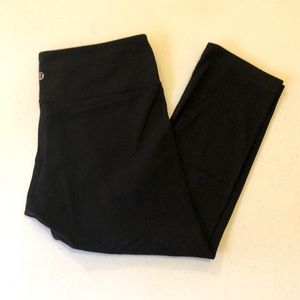 Lululemon Wunder Under Crops